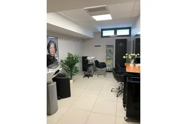 emeis-maison-de-retraite-edith-piaf-salon-de-coiffure