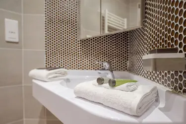 emeis maison de retraite les lys chesnay rocquencourt salle eau