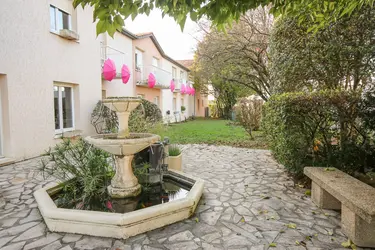 emeis-maison-de-retraite-les-pivoines-fontaine