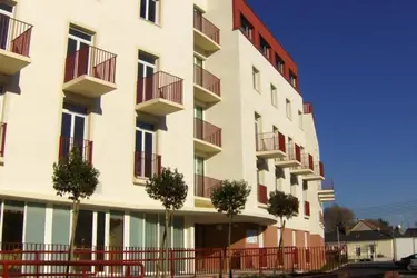 maison-de-retraite-les-sablons-le-mans-façade