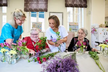 emeis maison de retraite saint jean atelier fleur