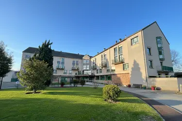 emeis-residence-europe-entree-exterieur-jardin