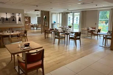 emeis residence orthezia salle de restaurant