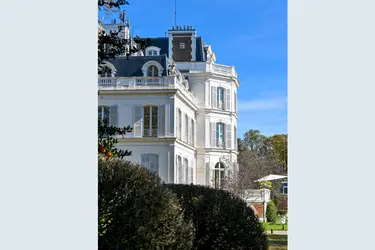 emeis_chateau de garches vue