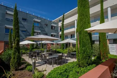 emeis clinique heliade sante frejus terrasse