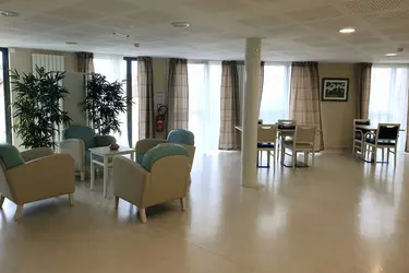 la residence le saule auxerre salon