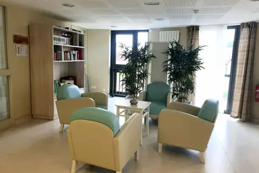 la residence le saule auxerre salon 2