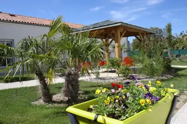 maison de retraite les aloes saint sulpice de royan 03