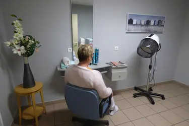 maison de retraite ariane 7 salon de coiffure