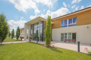 maison de retraite athena villeneuve de riviere entree