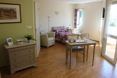 maison de retraite balbigny chambre img 7958