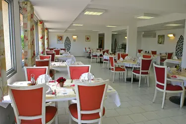 maison de retraite le bois joli cavalaire sur mer 06