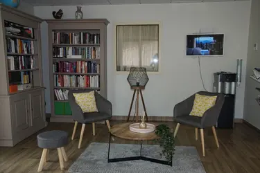 maison de retraite les chardons bleus salon bibliotheque