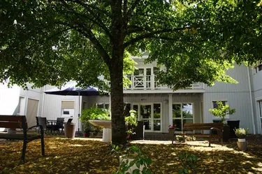 maison de retraite les chardons bleus terrasse