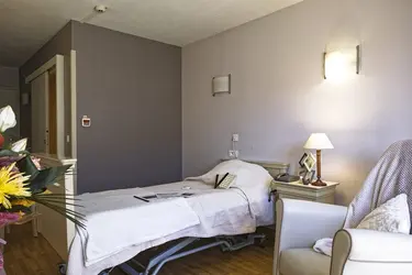 maison de retraite la clairefontaine la rochelle chambre