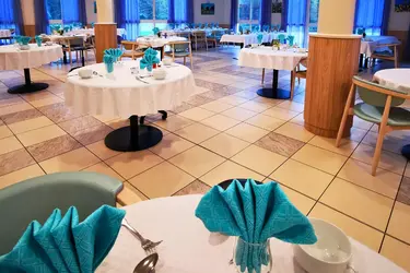 maison de retraite clos des benedictins restaurant