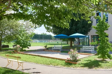 maison de retraite europe exterieur