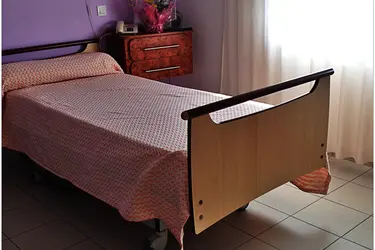 maison de retraite les grands pins marignane 01 0