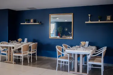 maison de retraite les jardins de la crau miramas salle a manger