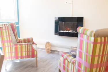 maison de retraite les jardins de la crau miramas salon cheminee