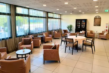 maison de retraite les jardins de pauline salon