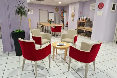 maison de retraite l hermitage salle d activite