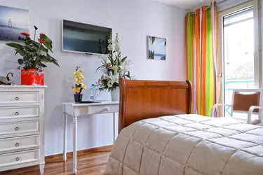 maison de retraite laz tour de pujols vileneuve sur lot p0q0731 dxo snapseed