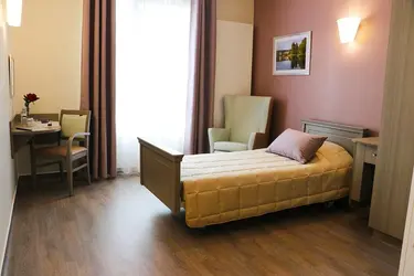 maison de retraite leon braconnier revin chambre2