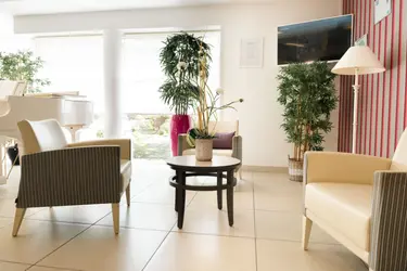 maison de retraite les magnolias salon television