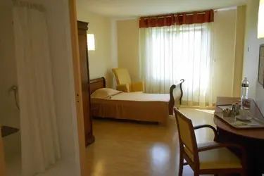 maison de retraite les millesimes brasles 01 0