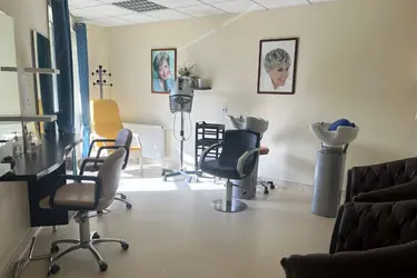 maison de retraite les millesimes salon de coiffure