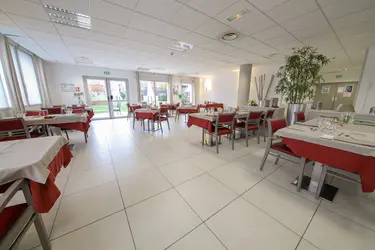 maison de retraite montigny les cormeilles restaurant