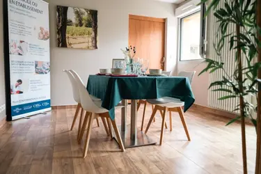 maison de retraite les pergolas salle invites