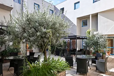 maison de retraite pommerol terrasse 0