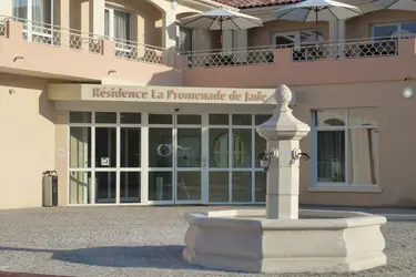 maison de retraite la promenade de jade sainte maxime 01 0