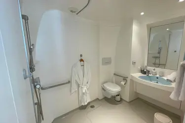 maison de retraite residence ondine salle d eau