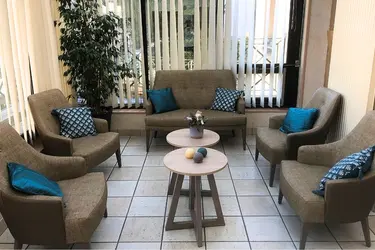 maison de retraite residence la senatorerie salon face