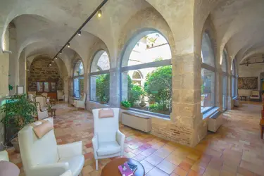 maison de retraite les rives de cabessut cloitre