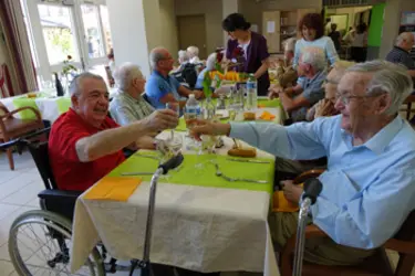 maison de retraite saint just animation