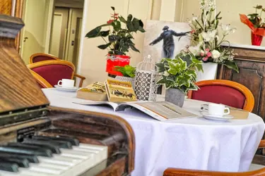 maison de retraite la tour de pujols villeneuve sur lot p2m0424 dxo snapseed