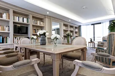 maison de retraite trocadero salon