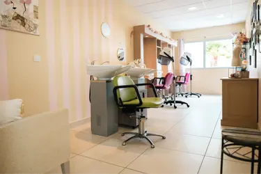 maison de retraite les vignes salon de coiffure