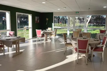 maison de retraite les jardins du mazet restaurant