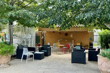 maison de retraite les jardins du mazet terrasse