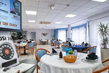 maison de rtrait la tour de pujols villeneuve sur lot p0q0693 dxo snapseed