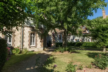 maison de retraite chateau de villeniard jardin