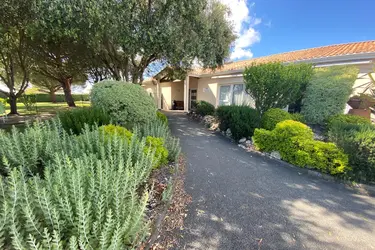 maison de retraite du lac saint palais entree