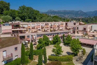 maison de retraite la bastide des cayrons vue 0