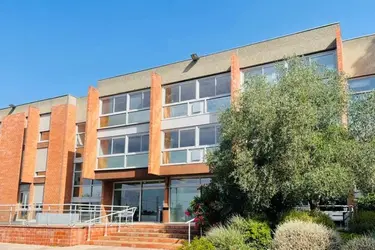 polyclinique delaleze facade