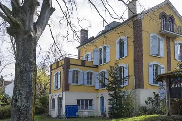 relais jeune sevre cover 1900